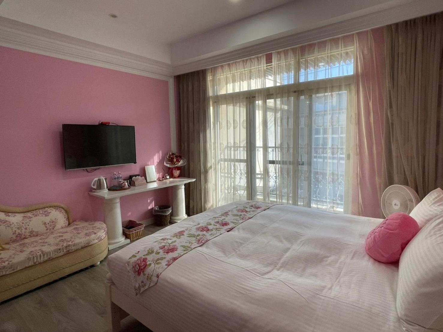 Magic Deer House 鹿鹿魔法屋 Bed & Breakfast Qingshui Exterior photo